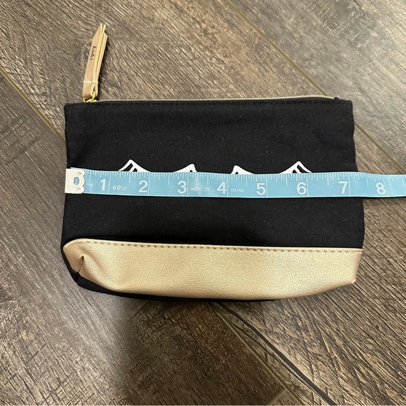 Ipsy Eyelash Mini Makeup Pouch Zip Closure Bag Organizer Pens Black Gold Beauty - Picture 7 of 8